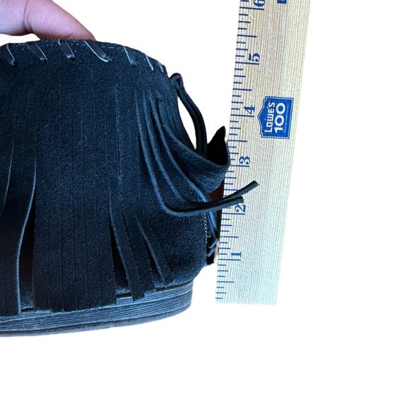 Minnetonka Moccasin Sandal Black Size 10 - Picture 10 of 12